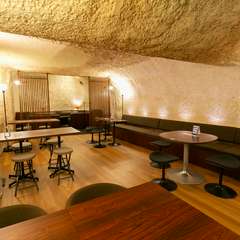 暖色系の木材の温もりがつくりだす、オシャレ空間