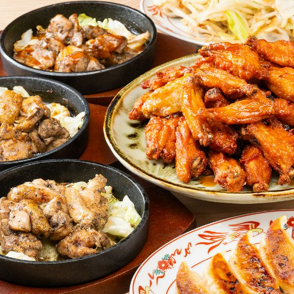 【三大名物】手包み餃子･炎のカゴ焼き･手羽先唐揚げが自慢！