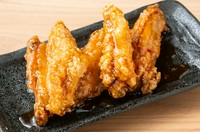 外カリ中ジュワッ！絶品手羽先唐揚げ！

・5本：638円（税込）
・10本：1,188円（税込）
・20本：2,178円（税込）
・50本：5,038円（税込）
