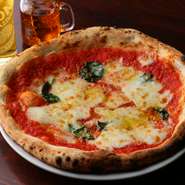 トマトソース＋モッツァレラ＋グラナ＋バジル