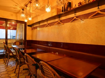 イタリアを身近に感じさせてくれるバール＆ピッツェリア