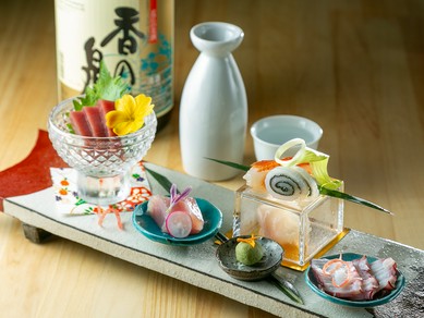 お酒と共に堪能したい、アイデア光る創作料理