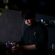 「バーもシーシャも初めてという方にも、慣れている方にも来てほしい」と、話します。関屋氏自身、店長になる以前からシーシャの存在を知っていたとか。そのため、さまざまな質問に答えてもらえます。