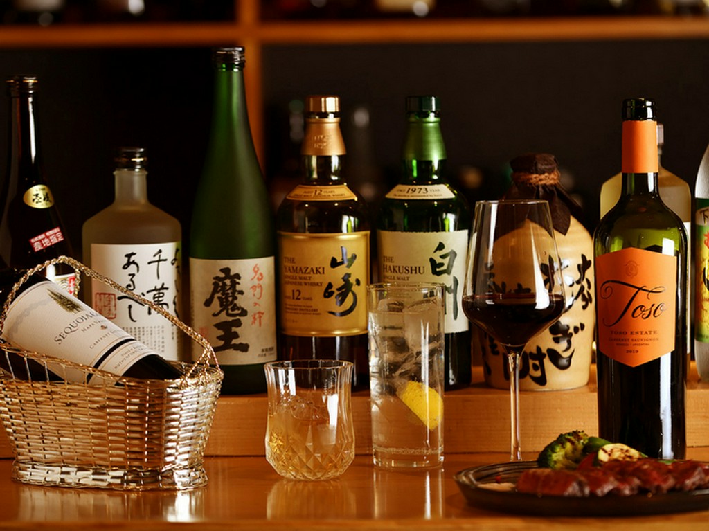 お酒をゆっくりと味わいたい時にも、足を運びたくなるダイニング