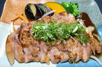 地産地消!!ダバダ栗豚和風ステーキ