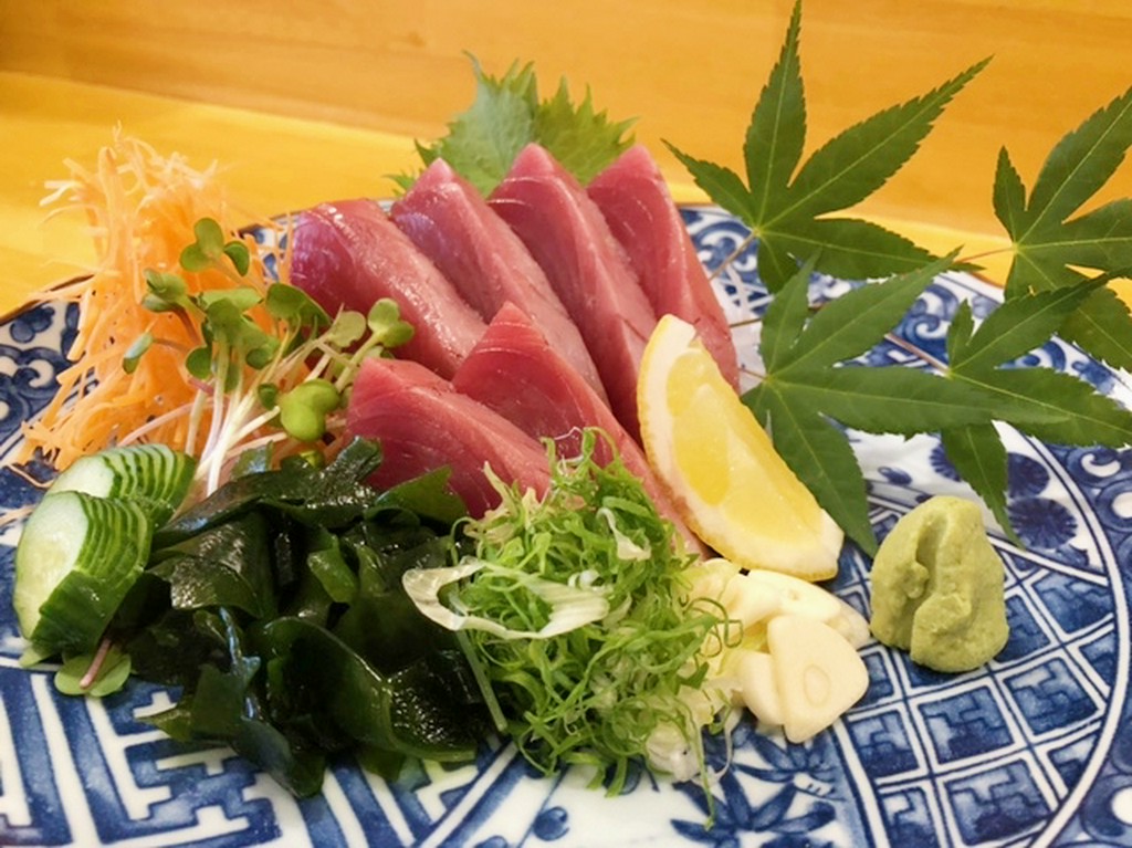 【オススメ!!】鮮度が命!! 鰹(かつお)の刺身