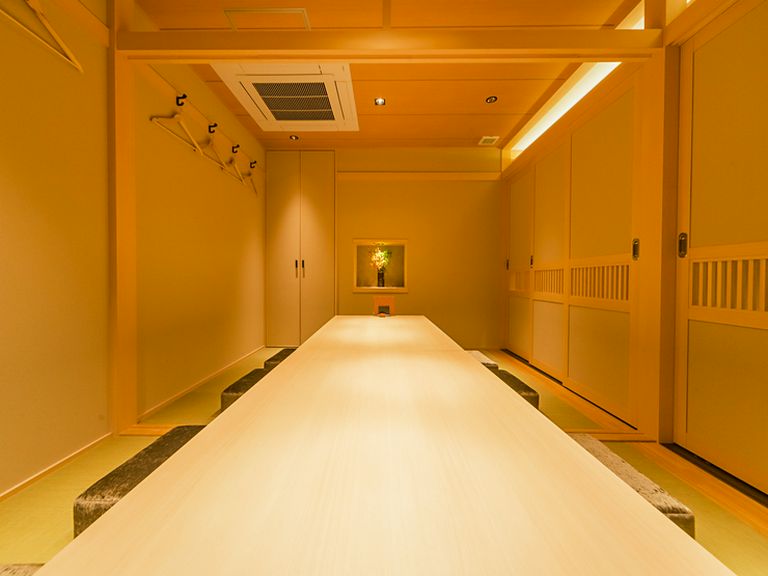 各種宴会や記念日に。季節の食材を使ったおまかせコース料理