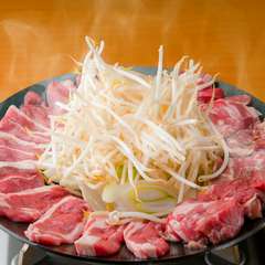 “生”ならではのやわらかな肉質が自慢！『生ラムショルダー／生ラム肩ロース』