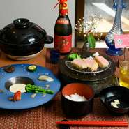 ランチタイムは【とんかつレストランYAMASHiRO】として営業。自慢のとんかつをメインとした定食やコースを楽しめます。食材から器までこだわったコースは、沖縄の魅力たっぷり。お昼から贅沢気分を味わえそうです。