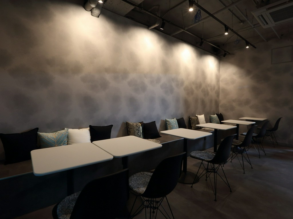 こだわりが詰まったアートな空間で、非日常の雰囲気を満喫