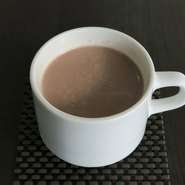 ミルクココアの1.8倍のカカオ際立つ濃厚な味わいの大人のココアです