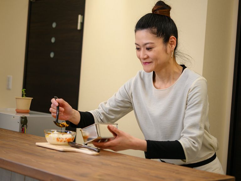 マニュアルのない接客で訪れるゲストを温かく迎える