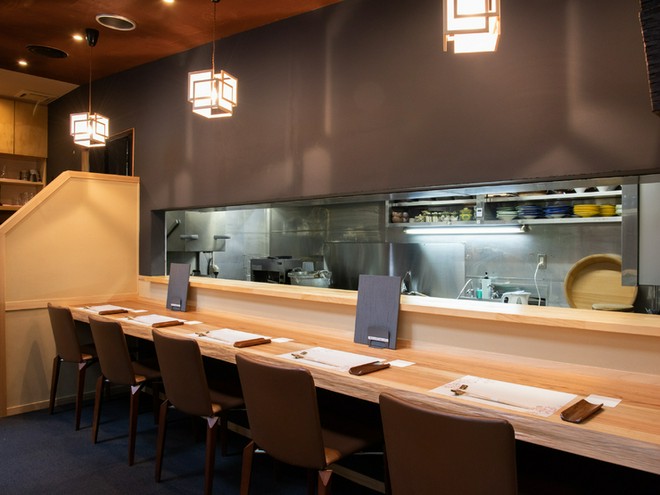カウンター席がある