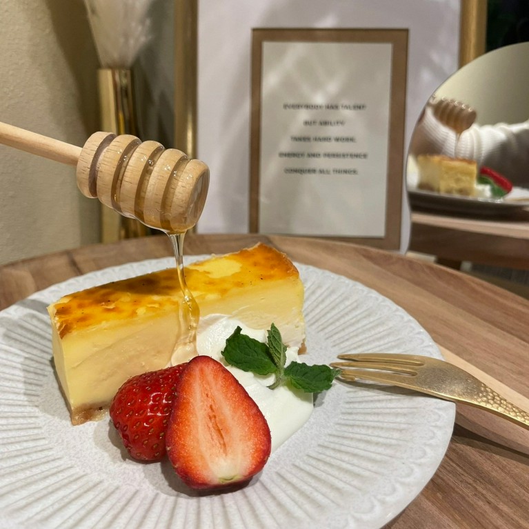 チーズケーキ×はちみつ