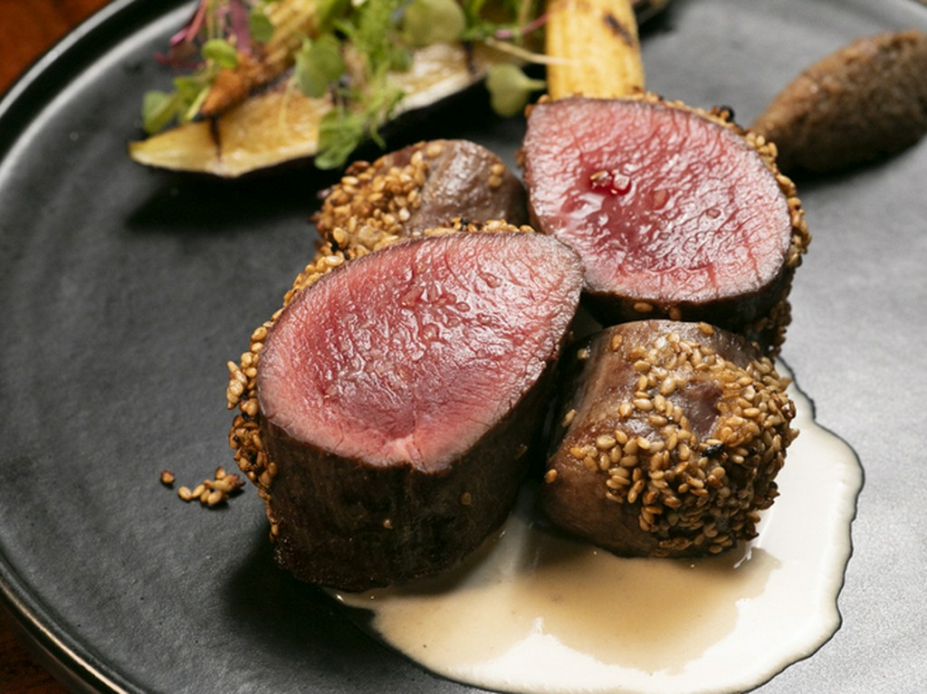 （仔羊）骨付き仔羊のグリル