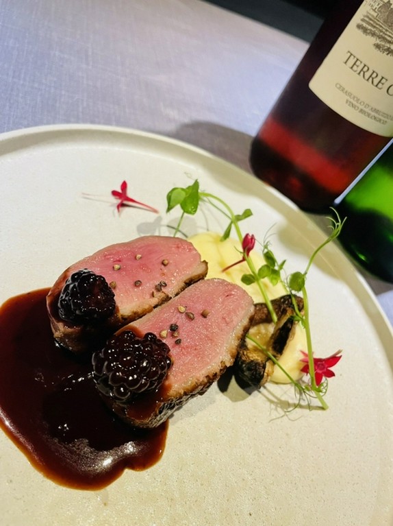 （鹿）鹿ロース肉のグリル