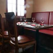 少し「ええカッコ」して気取って訪れたい正統派フレンチ【a(c)】は、身近な非日常を体感できる場所。大切な人とのデートや失敗したくない接待など、「ここぞの時」こそぜひ利用したいお店です。