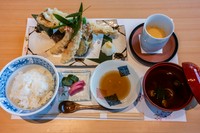茶碗蒸し・赤出汁・お新香付き