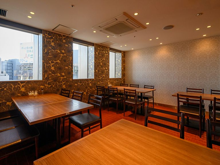 各種宴会に利用可。本格的な広東料理・四川料理をリーズナブルに