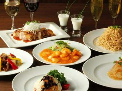 料理8品と飲み放題2時間付。各種宴会や女子会にもおすすめ『Aコース（飲み放題2時間付）』