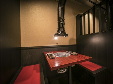 二人の時間をゆったりと過ごせる落ち着きのある空間