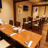 2階の個室・半個室を連結し、最大20名様まで対応可能。