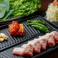 韓国料理ひと筋に腕を磨いた店主による本格韓国料理を