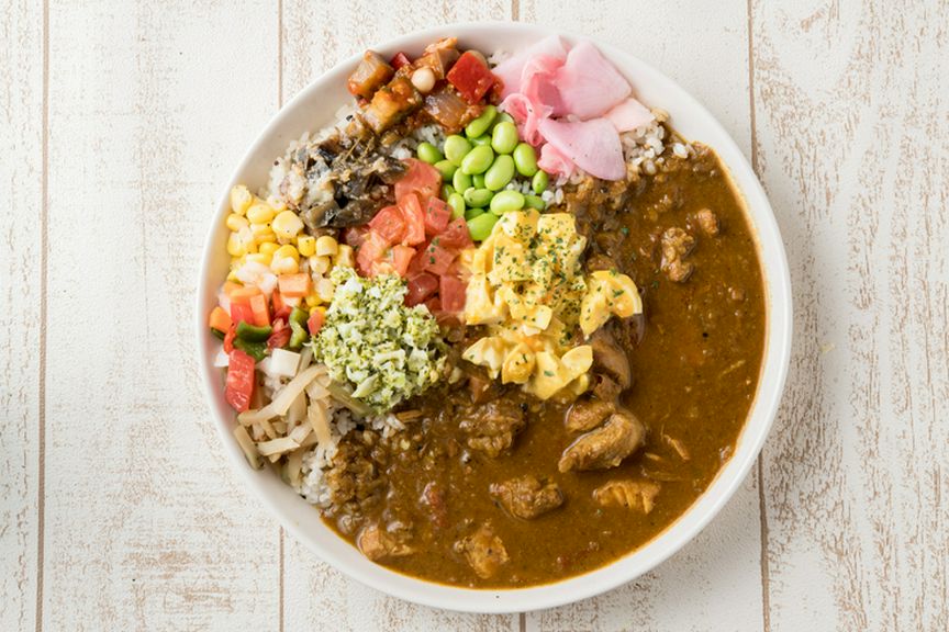 多彩なスパイスの魅力を極限まで引き出した、香りと奥行に感動！