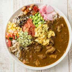 多彩なスパイスの魅力を極限まで引き出した、香りと奥行に感動！