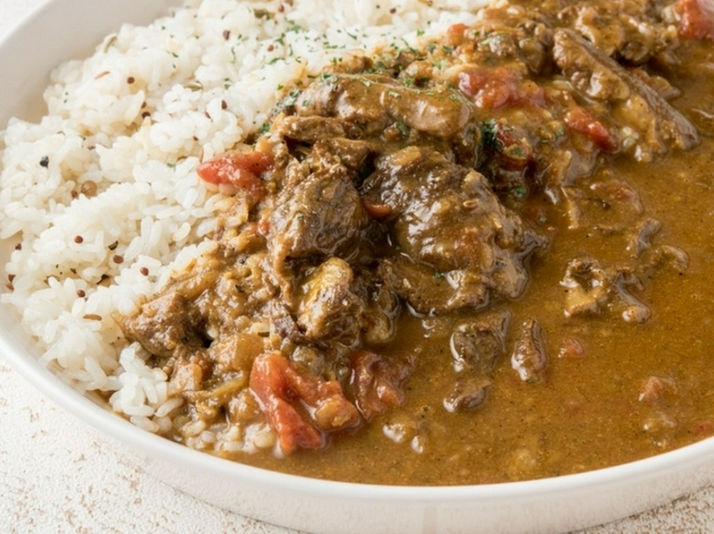 国産黒毛和牛すじ肉のヤドカリー（甘口・中辛・辛口）