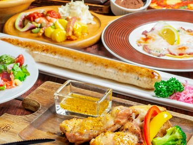 90分飲み放題825円〜、お料理コースが2,189円〜