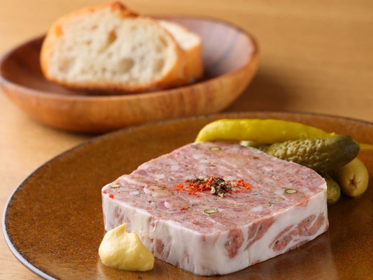 フランスの食卓に欠かせないシャルキュトリ『田舎風パテ』