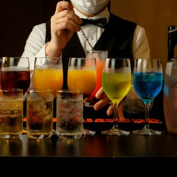 食べ飲み放題『100種類以上！飲み放題』