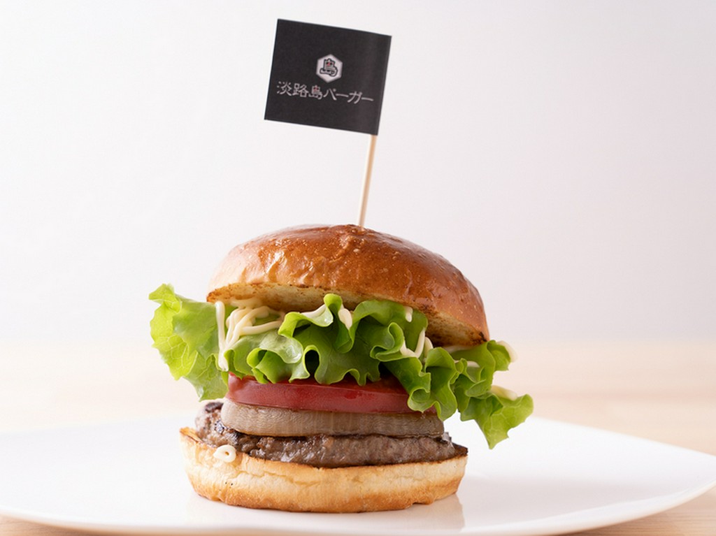 食べごたえ抜群のザ・グルメバーガー！『淡路島バーガー』