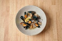 おかわり自由のフォカッチャを浸してどうぞ！