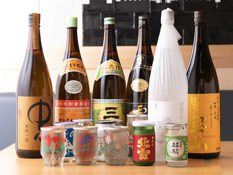 料理のお供にぴったり。各地の銘酒を厳選して用意