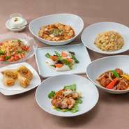 連島で８月に新規オープンした本格中華料理店です。中華料理の定番の料理、定期的に変化するオススメメニューには旬の食材を使った本格中華料理から、これも中華なの！？というような逸品もご用意しております。