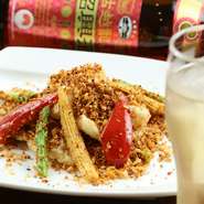 中華と楽しむお酒をテーマに、オススメのドリンクをピックアップ。中華をより奥深く満喫できるように、こだわりのドリンクメニューを各種取り揃えています。