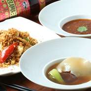 来店時にはぜひ、当日のオススメメニューもご注目を。「どんな料理を提供できるか料理人としても楽しみです」と三宅氏。料理人自身も食材たちとの出合いを楽しみながら、その日ならではの料理を届けてくれます。