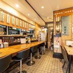 駅から徒歩圏内。清潔感があり、長居したくなる大衆居酒屋