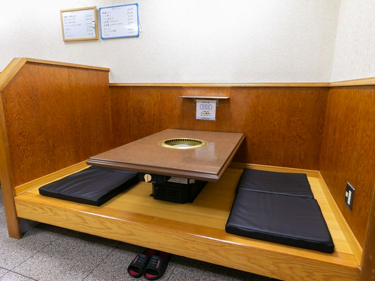 小上がり席もあるので、小さなお子さま連れ家族にも最適