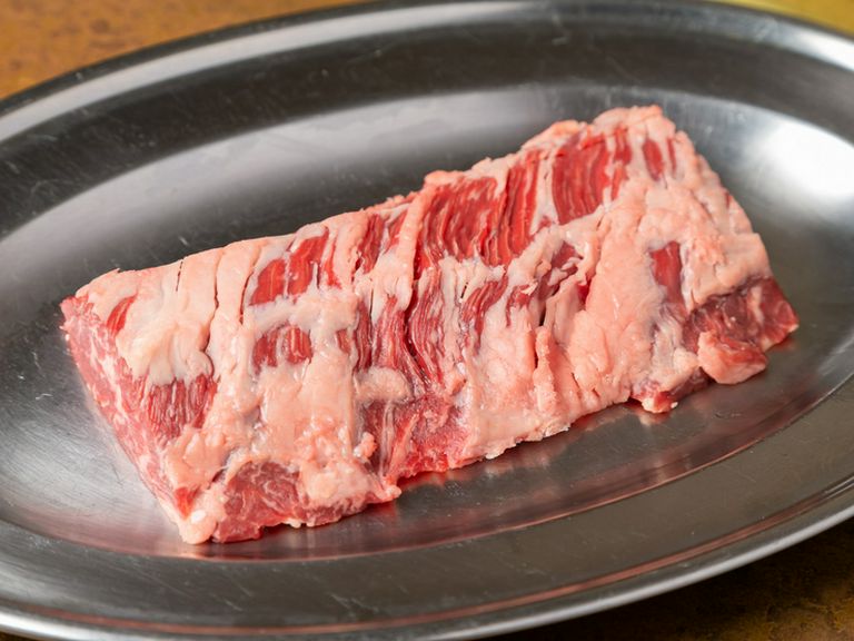 ダイナミックに焼いてシェア!『ジャンボハラミステーキ(200g)』