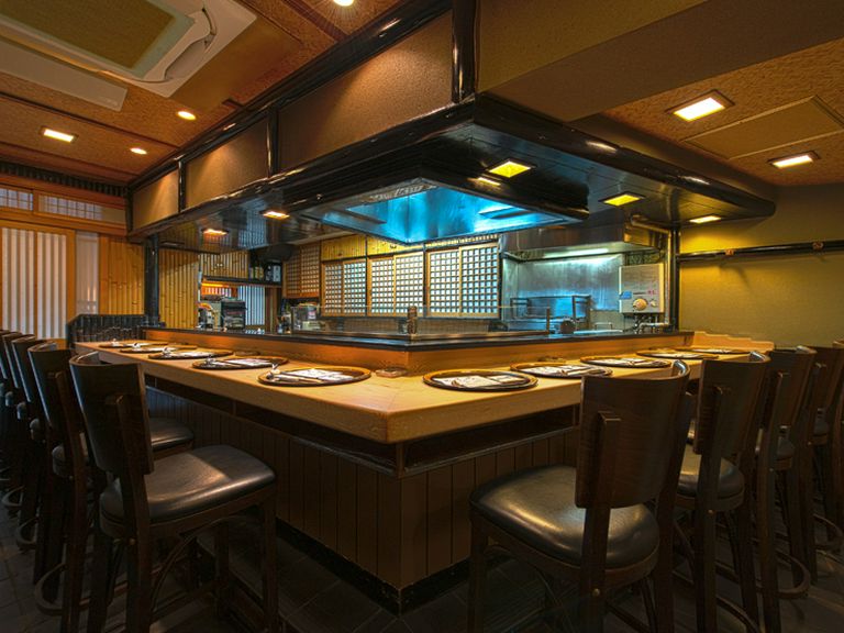 食べやすい料理と雰囲気の良さが心地よい