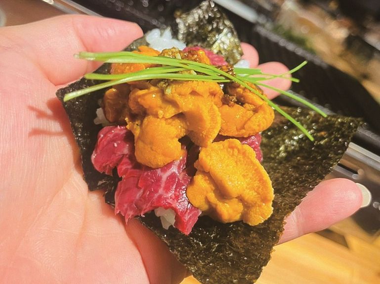 “海の幸”と“山の幸＃が一度に食せる豪華な『ウニク』
