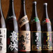 一品料理に合うように、『日本酒・焼酎』と多数ご用意しております。つい箸が進むお料理と共にお酒をお楽しみください。

