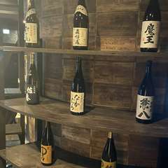 一人酒から大切な人とのひとときまで。思いのままに過ごせる空間