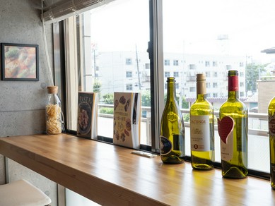 イタリア産を中心とした、料理に合わせることにこだわったワイン