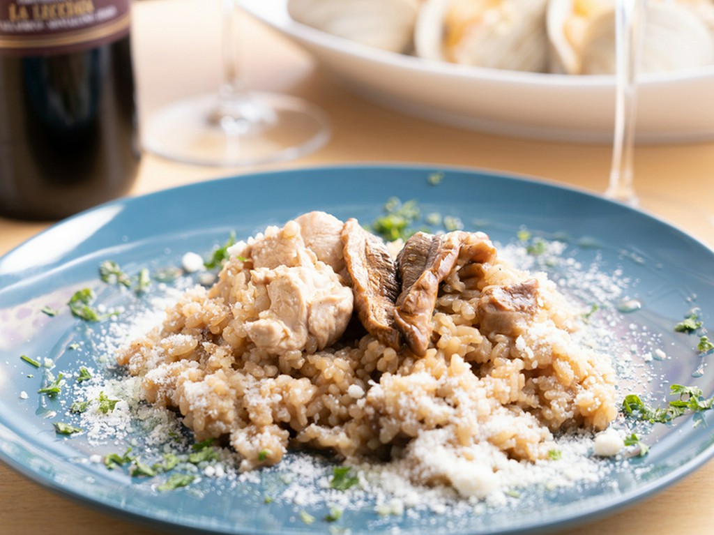 古白鶏＋ポルチーニ＋チーズ。香り豊かなリゾット『ポルチーニと千葉県産古白鶏のリゾット』
