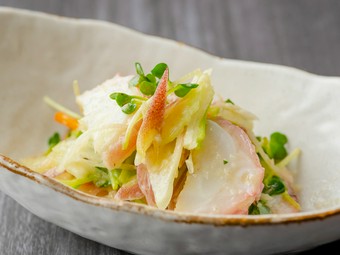 おつまみ・前菜のオススメメニュー『タコわさび香菜和え』