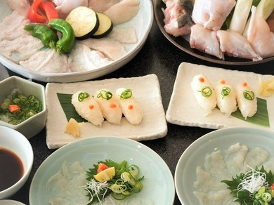 [おすすめ]【ふぐフルコースランチ】焼きふぐ、てっちりのWメイン、てっさ、ふぐ唐揚げなど満喫！全7品